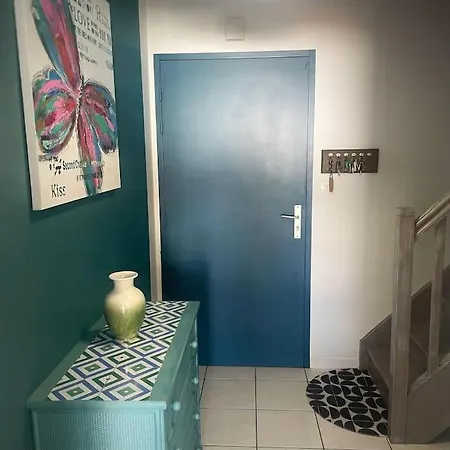 Le Louvre - Balcon + Parking - Classe 2 * * Les Sables-dʼOlonne